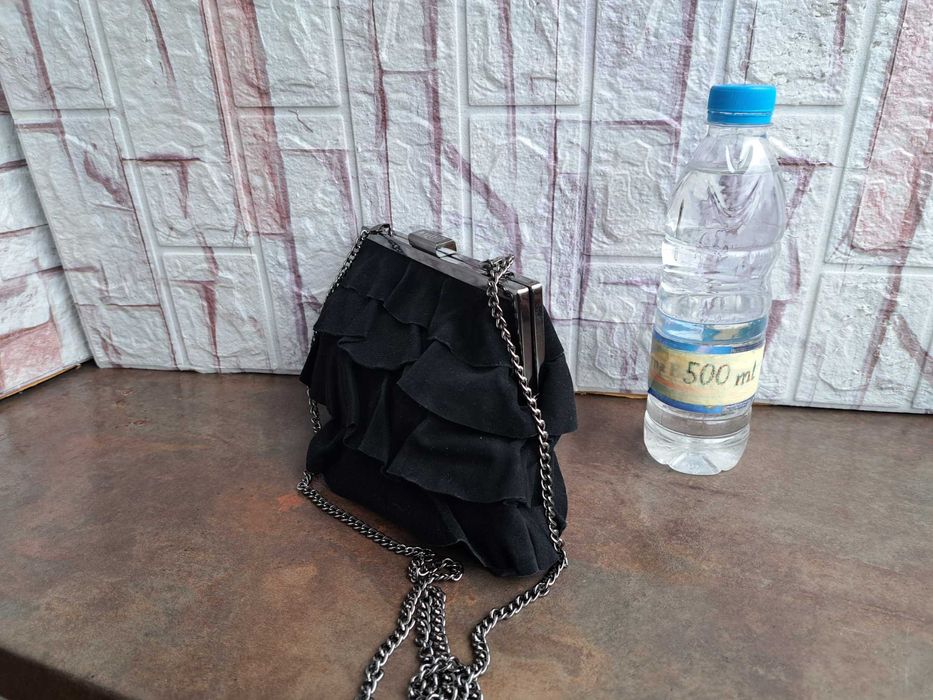 дамска чанта,Marella,черно малка чантичка-естествена кожа