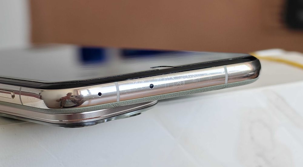 Huawei Pura 70 Ultra, nou, garantie 12 luni, full box