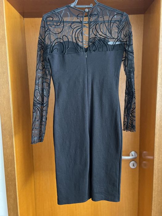 Официална черна рокля