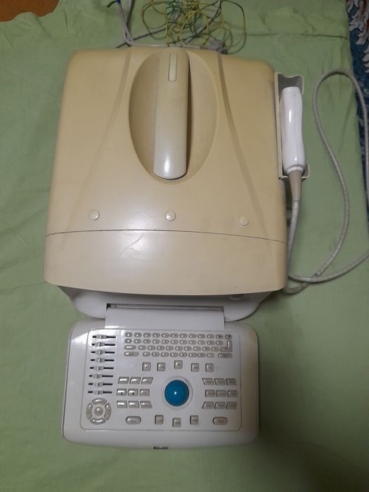 УЗИ аппарат срочно продается