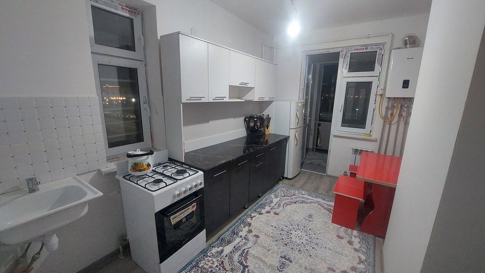 Түркістан қаласы, 24 көше, 16/4 үйде.