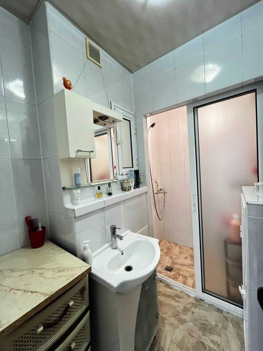 Продава се Тристаен апартамент в Шумен, Боян Българанов 1 - 78 кв.м за 1250 €/кв.м - Снимка #8