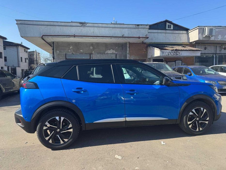 Peugeot e-2008 Electric GT· 2021 136 CP