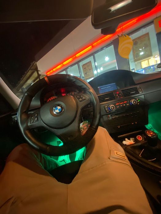 Bmw e90 318d 2008