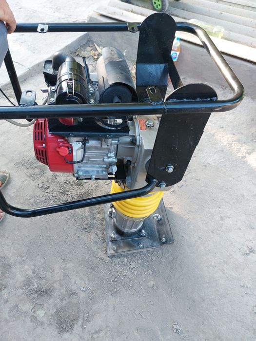 Аренда Кенгуру  трамбовка узимиз уриб берамиз