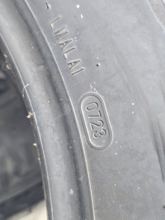 235 65 18 Bridgestone