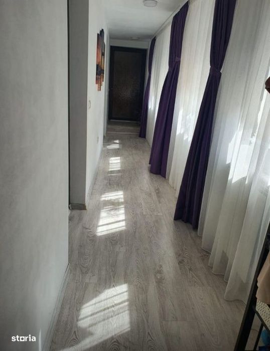 Casa la cheie 3 camere decomandate, zona Medeea