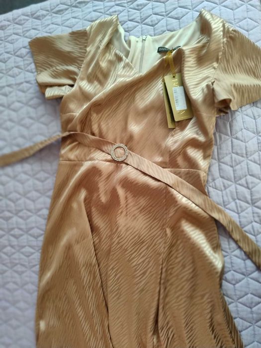 рокля Рома с шпиц отстрани