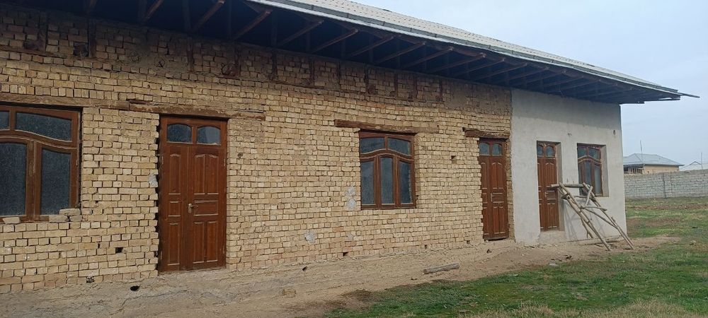 Uchastka sotiladi 12 sotik