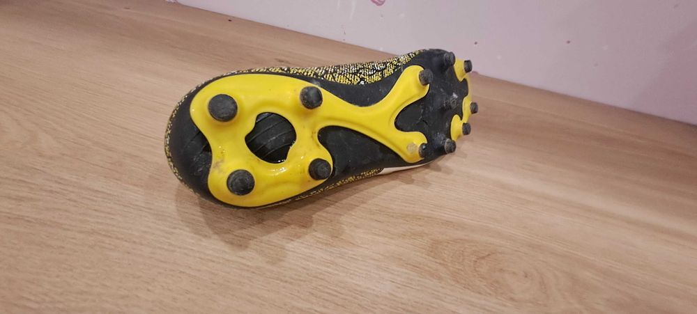 Бутонки PUMA ( за момче]