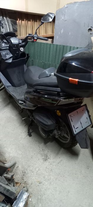 Продам мопед почти новый