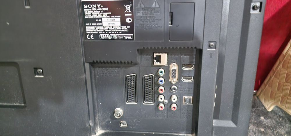 Продам телевизор SONY на запчасти.