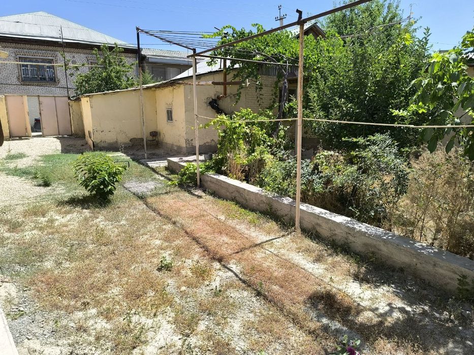 Срочно ховли сотилади Хишрав