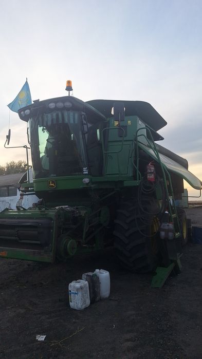 Продам комбайн Джон Дир 9670STS