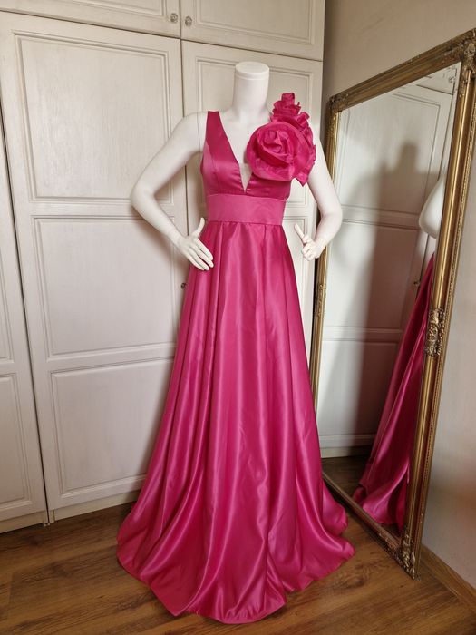 Нова дамска официална дълга рокля бална