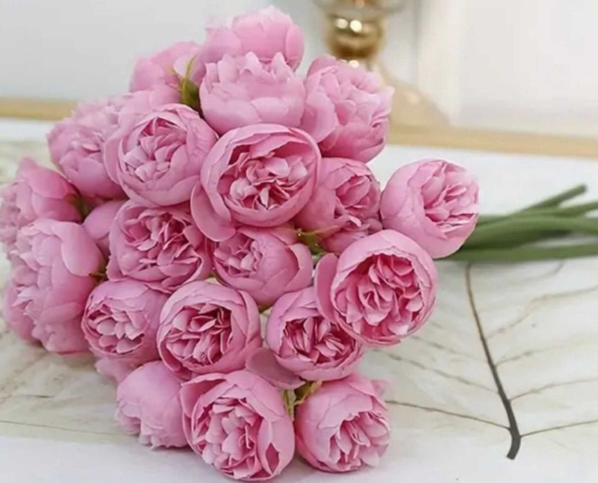 Бутикова селекция изкуствени цветя – елегантност в детайла