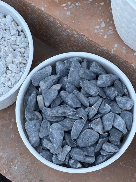 Keramzit kroshka smif mazayka landshaft dizayn toshlar piramida