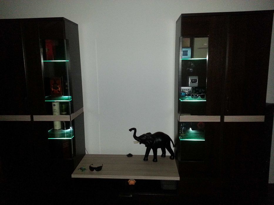 Секция хол с лед осветление