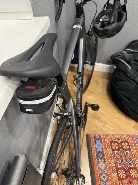 Велосипед шоссейный карбоновый