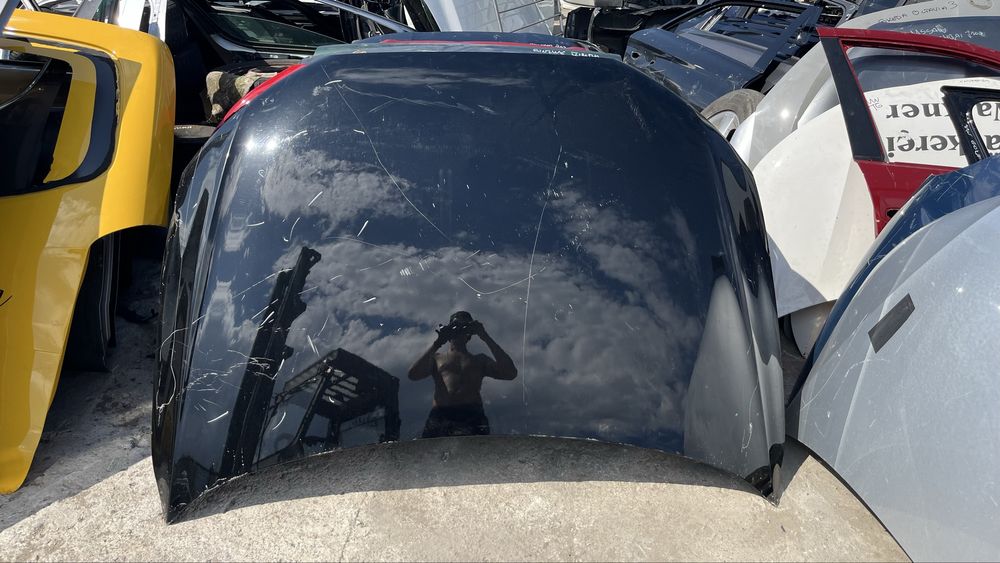 2 броя Преден капак Audi Q3 8U0