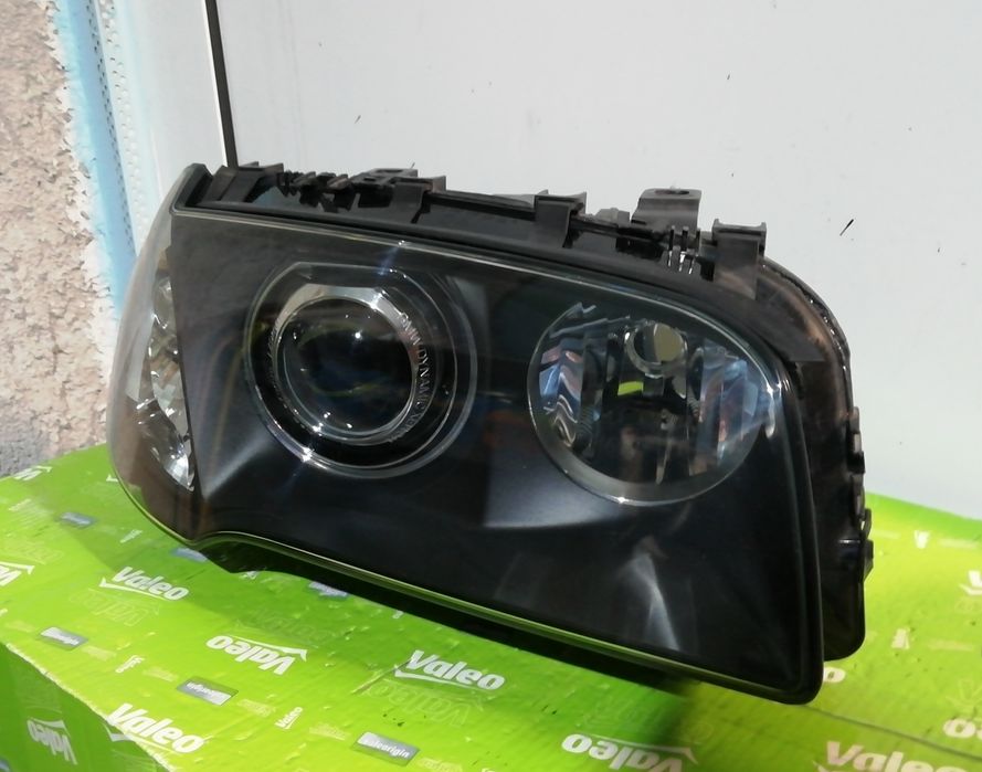 Фар Фарове за БМВ Х3 Е83 / BMW X3 E83 Dynamic-Xenon.