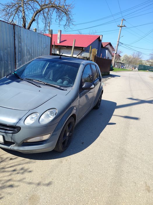 Vând Smart 4 uși 2005