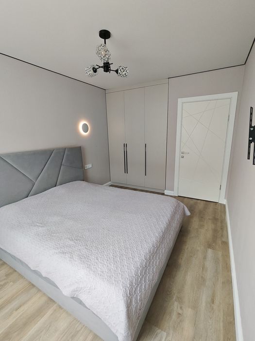 Продам 3 комнатную Квартиру
