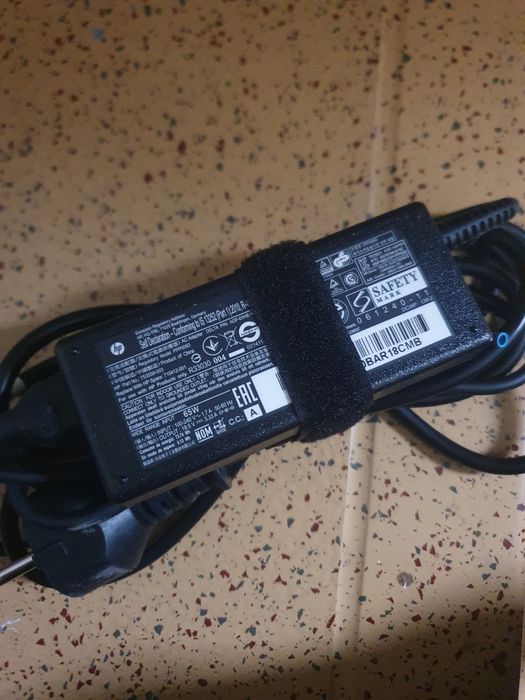 зарядно за лаптоп Оргинал HP