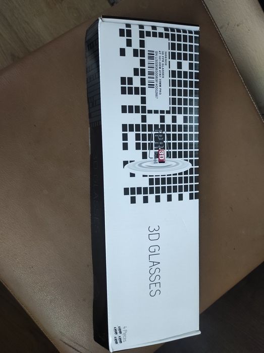 Продавам 3 D очила