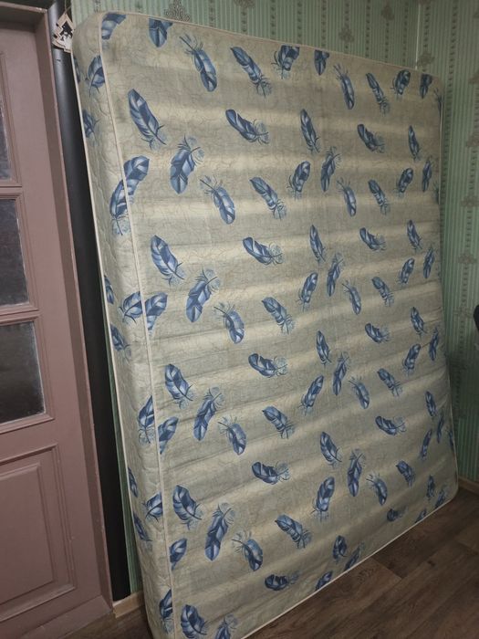 Продам матрас 160*200
