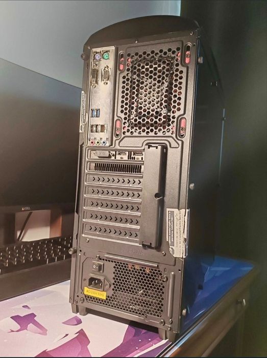 PC Gaming i5-8400 / GTX 1050 Ti / 4GB / 16GB RAM / SSD 512GB + 1TB HDD