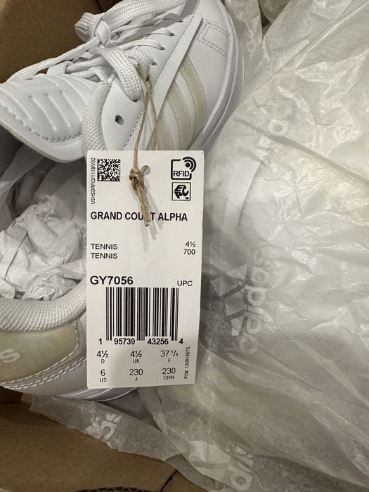 Продам кроссовки