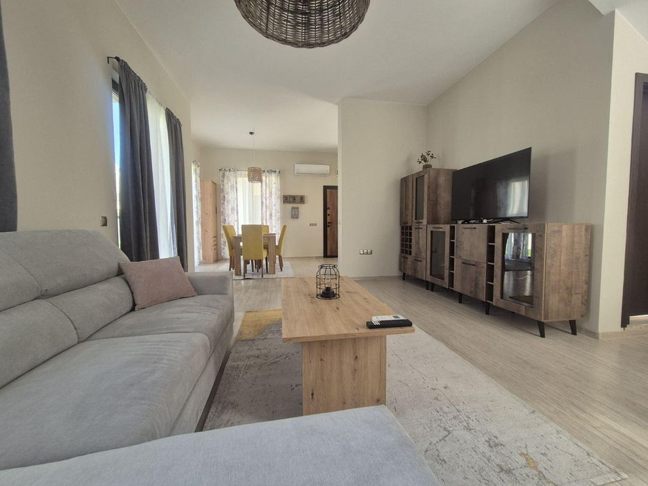 Продава се Къща в Бургас, Сарафово - 133 кв.м за 2098 €/кв.м - Снимка #3