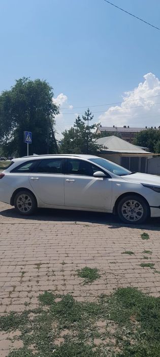Продоется машина
