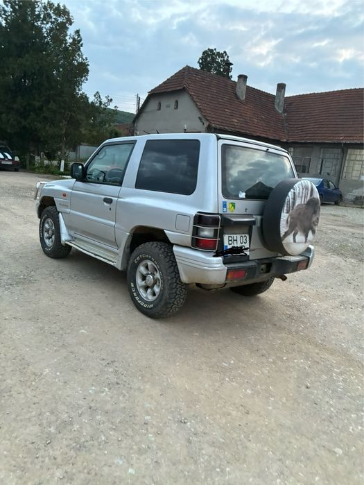 Vand mitsubishi pajero 2.5