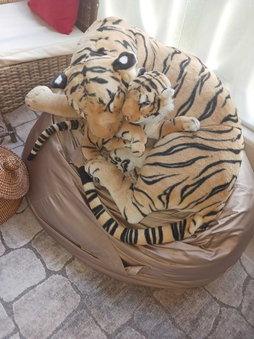 Голям плюшен Тигър