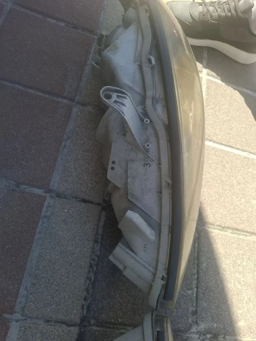 Продам  фары  TOYOTA CAMRI 35