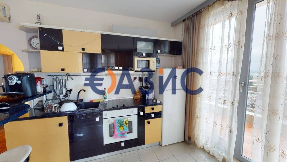 Продава се Тристаен апартамент в Поморие - 106 кв.м за 1557 €/кв.м - Снимка #7