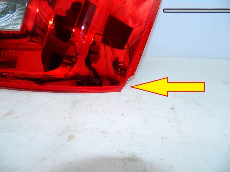 Stop dreapta Skoda Octavia 3 Sedan cod 5E5945096B