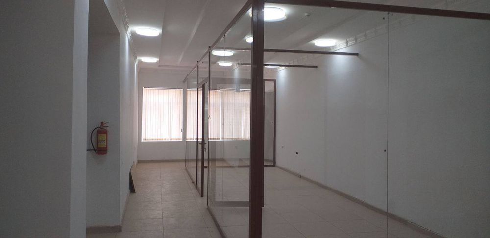 Продаётся Двух Уревнневый Здание.