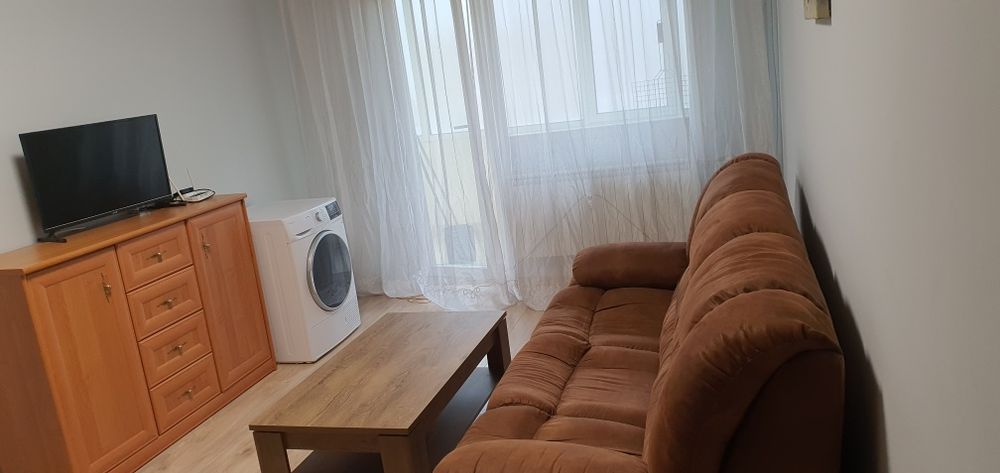 Дава се под наем Четиристаен апартамент в Плевен, Идеален център - 100 кв.м за 510 € - Снимка #6