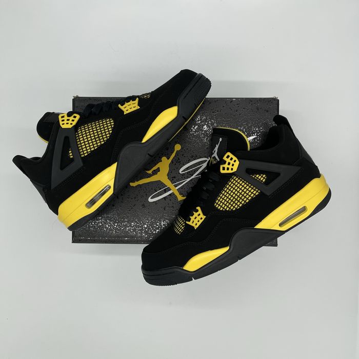 Nike Air Jordan 4 Yellow Thunder