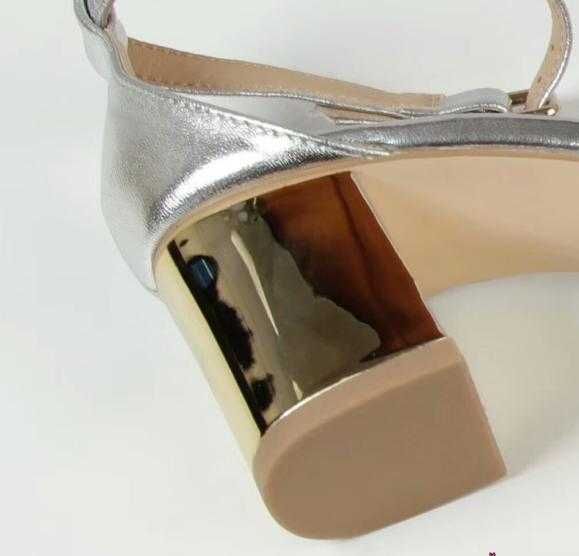 Новые кожаные босоножки