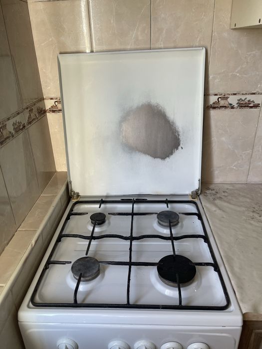 Газ плита Грета  в хоршем состояни