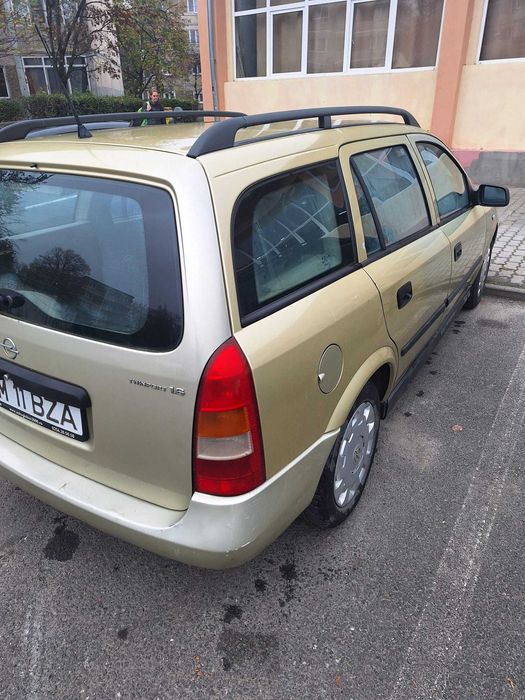 Opel Astra 2005 - 1.6 Benzină 16V