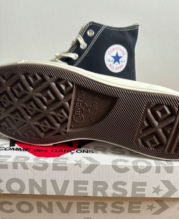 Нови кецове Comme des Garçons Play x Converse