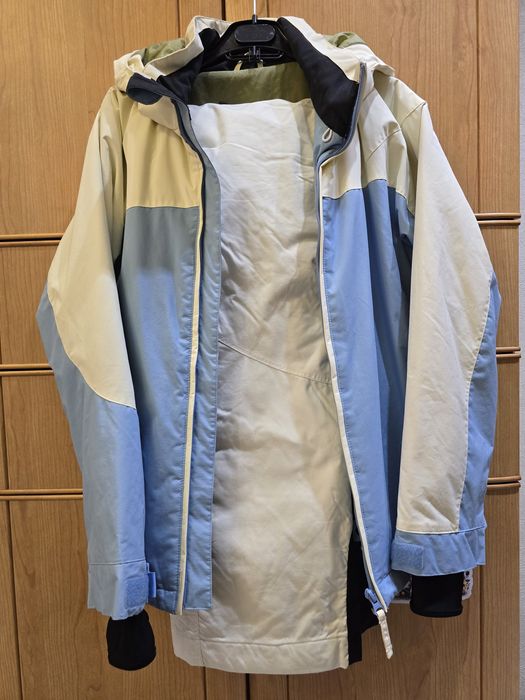 Горнолыжный костюм