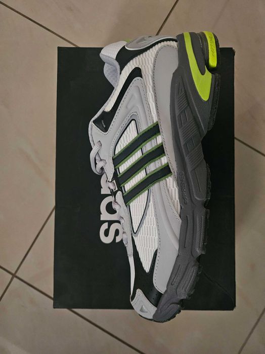 Adidas Response CL