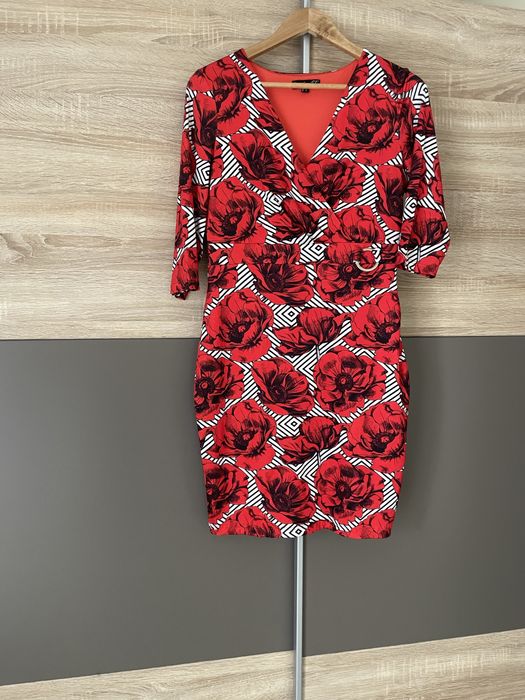 Vand rochie de zi
