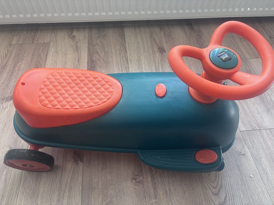 Scuter electric pentru copii